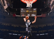 开云足球直播-猛龙对阵凯尔特人，小贾伦点燃赛场，一战成名